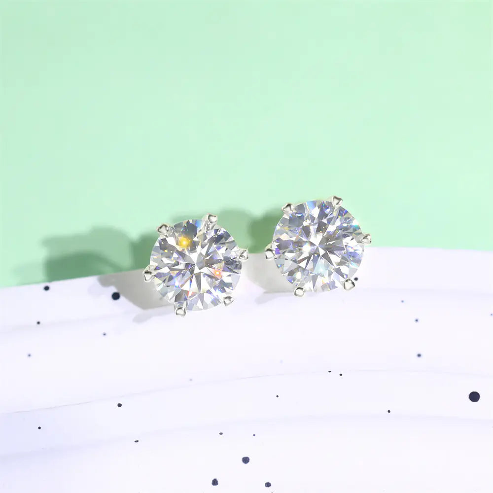 VVSI Round Cut MOISSANITE Silver Stud Earrings in White or Yellow Gold